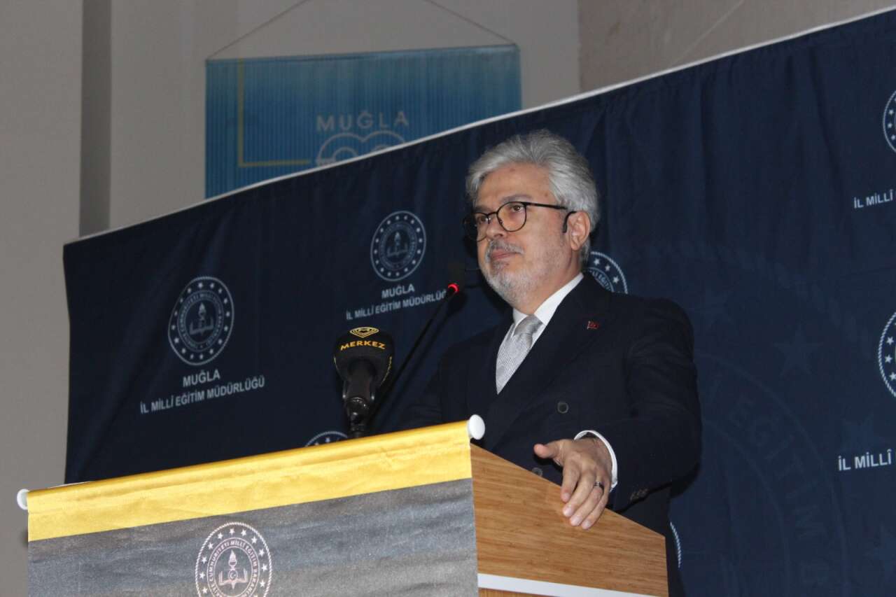 “Muğla Öğretmen Akademileri ‘Şehir ve Eğitim’ Programına Bakan Yardımcısı Yelkenci Katıldı 17